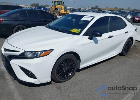 2020 Toyota Camry Se Nightshade Edition z USA, uszkodzony, nr VIN 4T1G11AK7LU323925